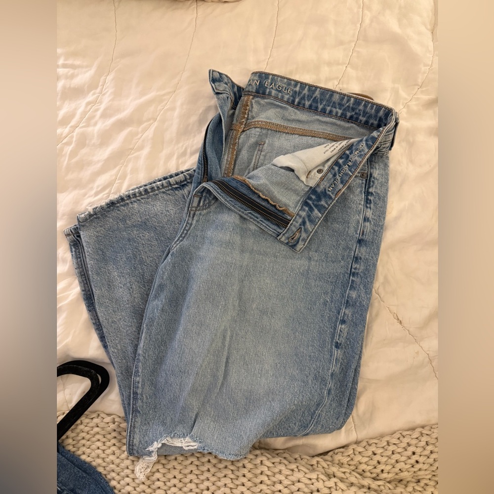 American Eagle Outfitters Light Blue Straight Leg Jeans